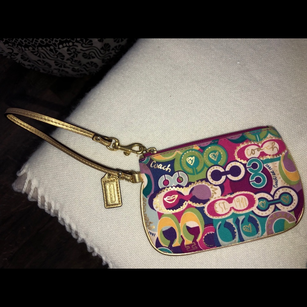 Coach purse with matching wristlet